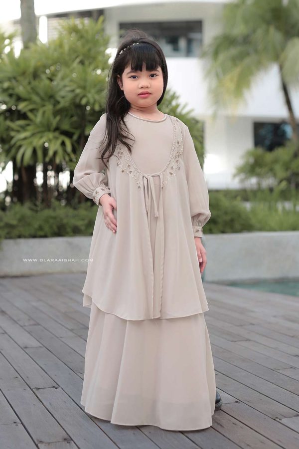 MEDEENA-KIDS-NUDE.2 MEDEENA-KIDS-NUDE.2