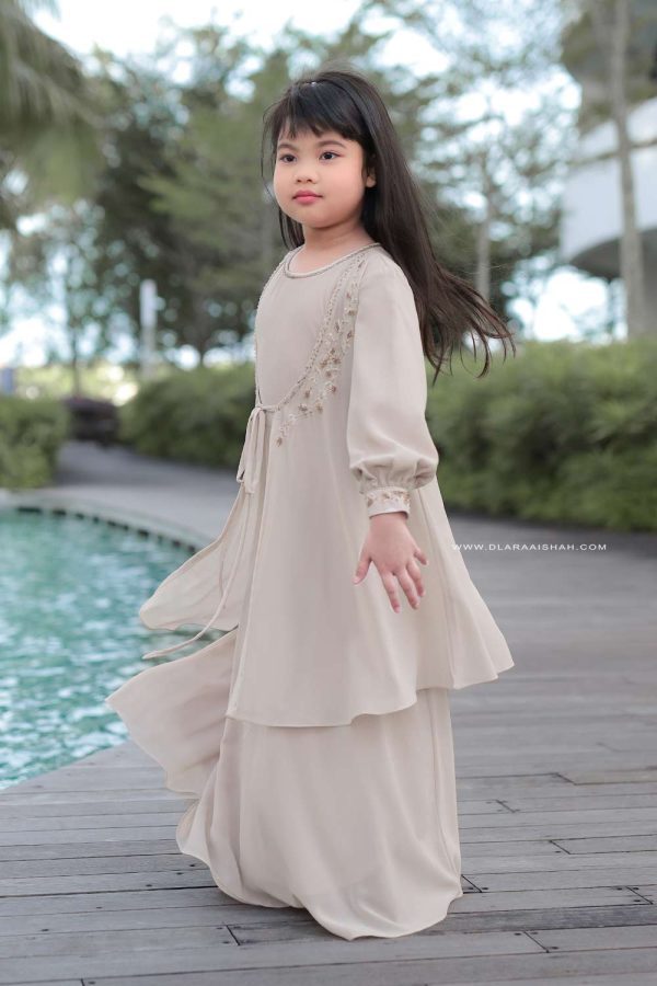 MEDEENA-KIDS-NUDE.3 MEDEENA-KIDS-NUDE.3