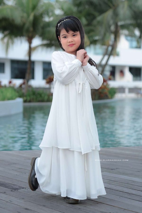 MEDEENA-KIDS-WHITE.1 MEDEENA-KIDS-WHITE.1