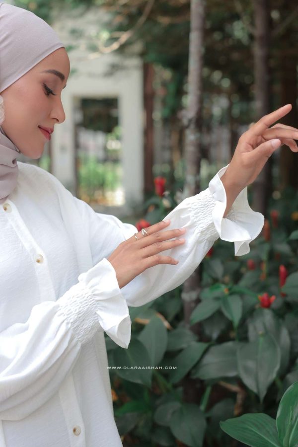 SARAH-WHITE.4 SARAH-WHITE.4