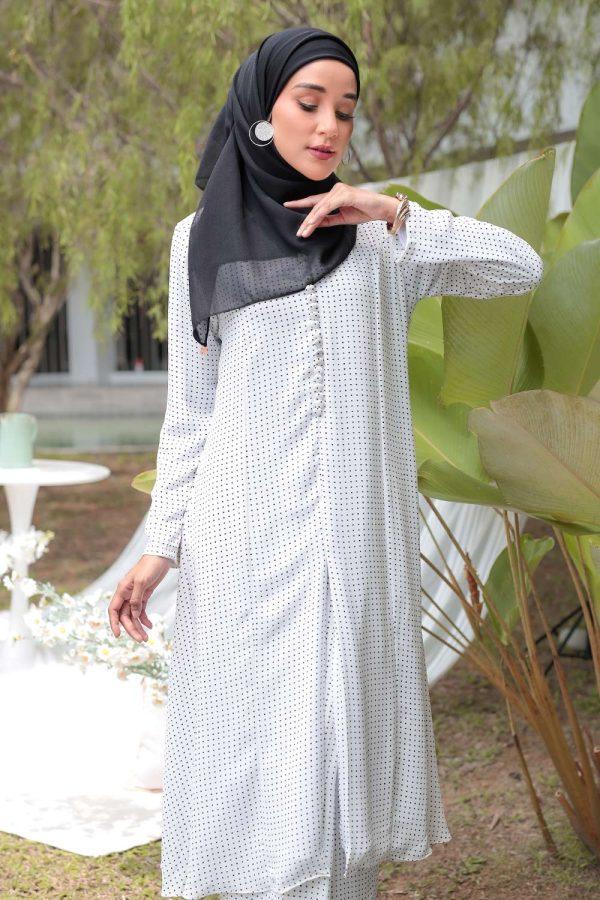 RAESHA.WHITE.MINI.SQUARE.2 RAESHA.WHITE.MINI.SQUARE.2