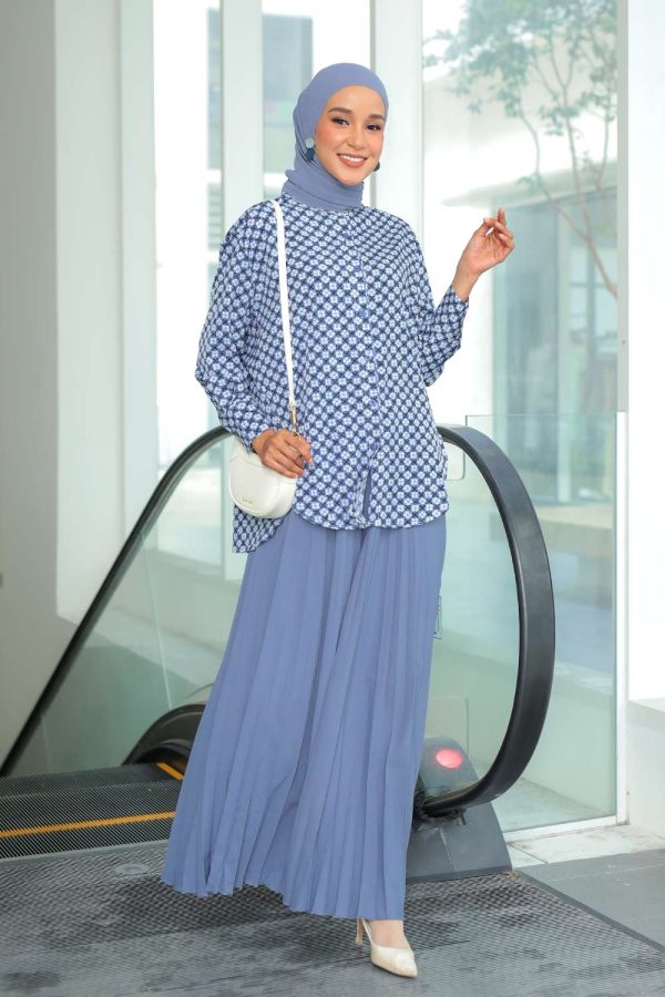 MARGARET.NAVY.1 MARGARET.NAVY.1