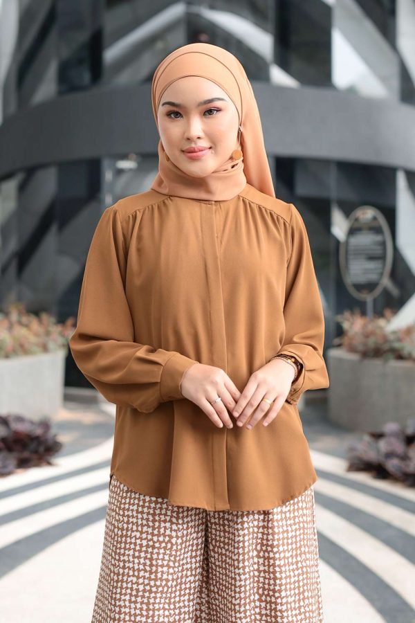 AMERIE-KHAKIS-4-JPG AMERIE-KHAKIS-4-JPG