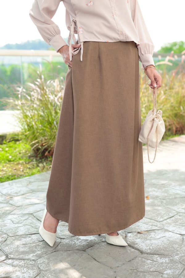 LOVELY.TAN.3 LOVELY.TAN.3