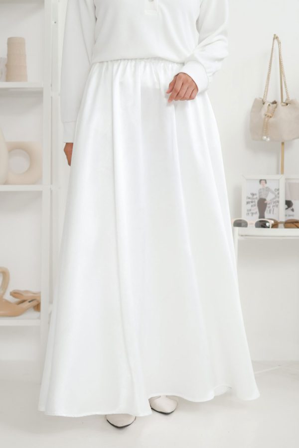 HAZEL.WHITE.4 HAZEL.WHITE.4