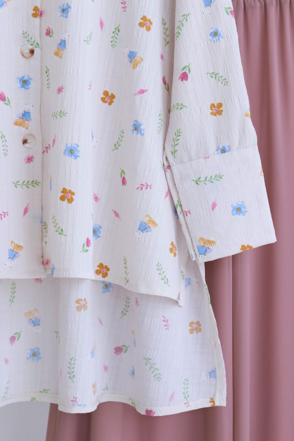 KAREENA.WHITE.5 KAREENA.WHITE.5