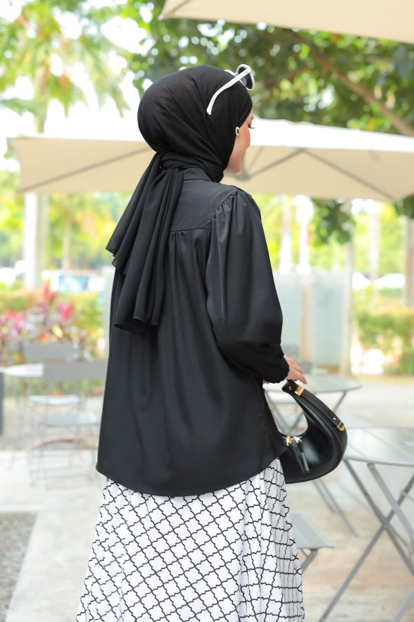 LEONA.BLACK.6 LEONA.BLACK.6