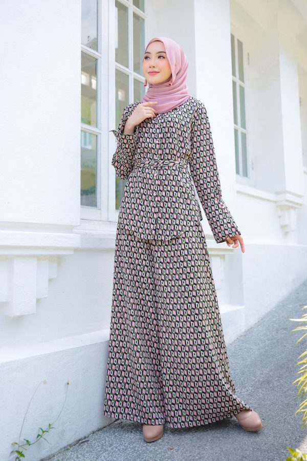 MADISON.BUBBLEGUM.3 MADISON.BUBBLEGUM.3