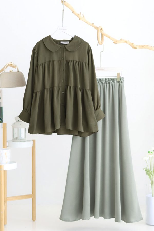 MONIKA.OLIVE.4 MONIKA.OLIVE.4