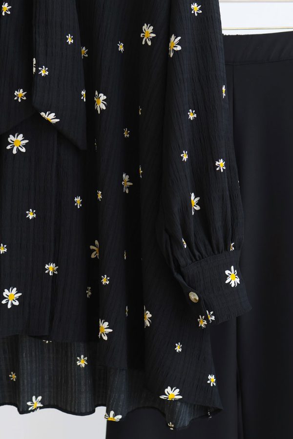 EMILYSUIT.BLACK.4 EMILYSUIT.BLACK.4