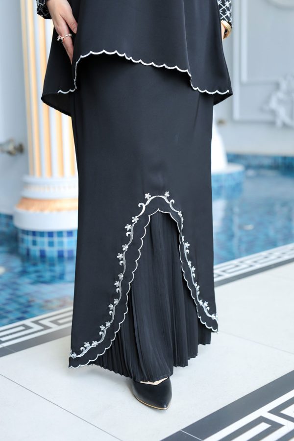 MALIQA.BLACK.7 MALIQA.BLACK.7