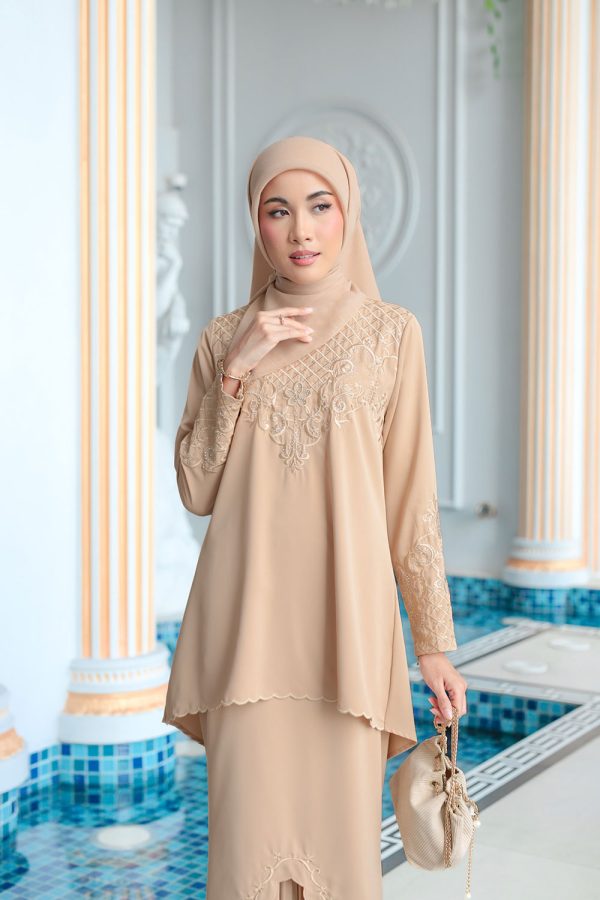 MALIQA.NUDE.5N MALIQA.NUDE.5N