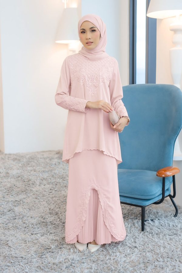 MALIQA.PINK.3 MALIQA.PINK.3