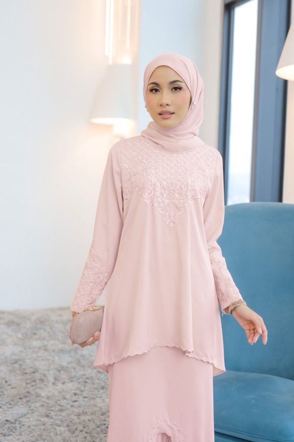 MALIQA.PINK.5 MALIQA.PINK.5