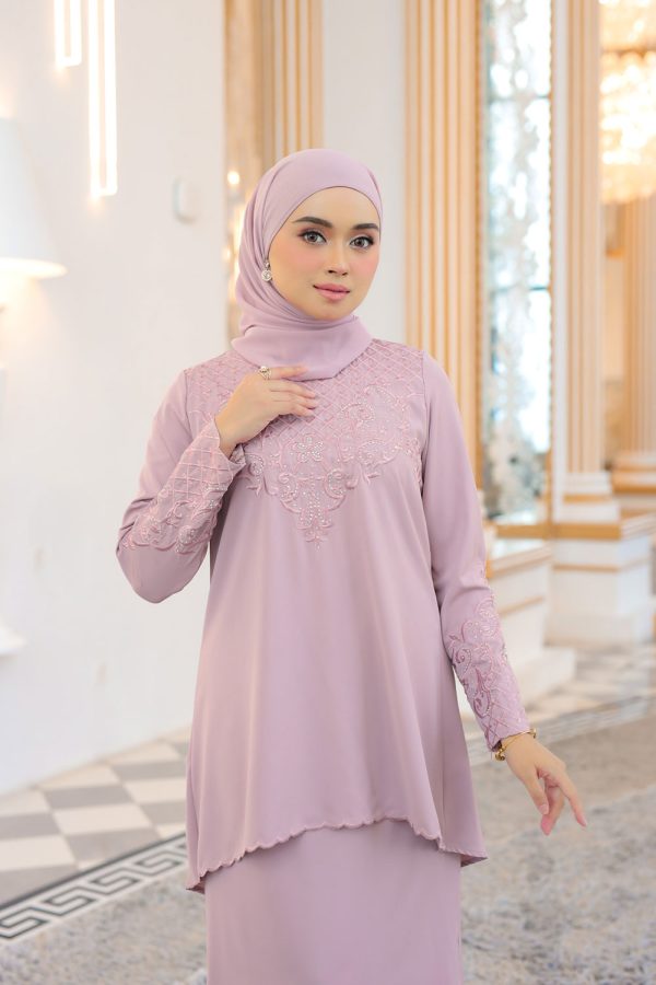 MALIQA.PURPLE.4 MALIQA.PURPLE.4