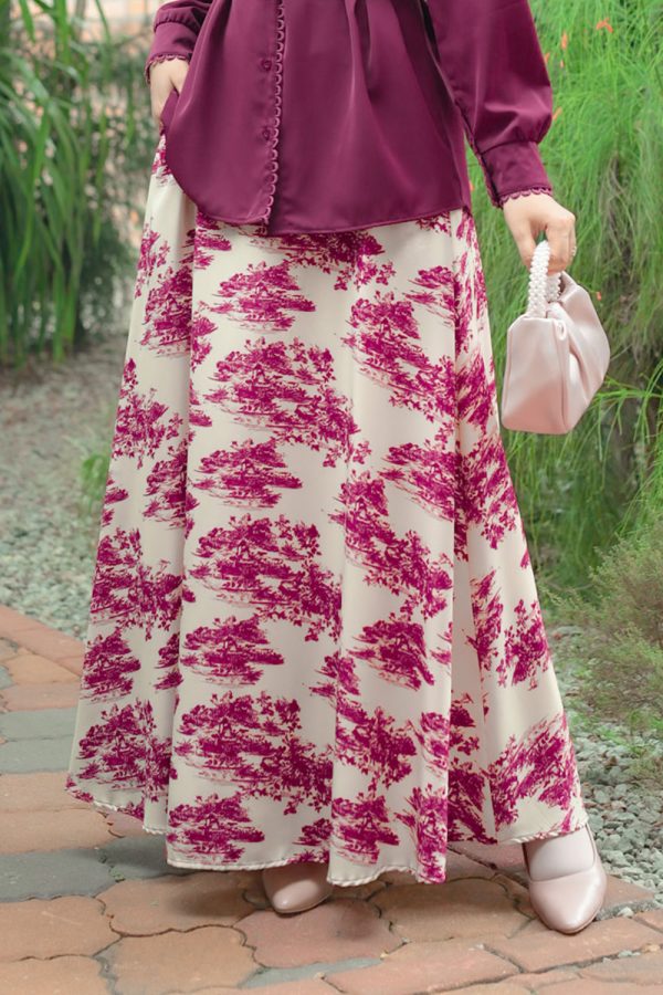 CLARISSA.PINUSMILKYRED.D CLARISSA.PINUSMILKYRED.D