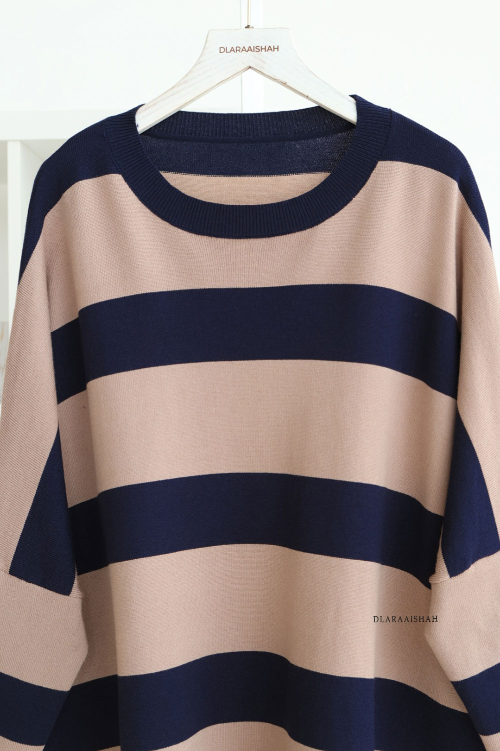 TRIXIE.NAVY.1 TRIXIE.NAVY.1
