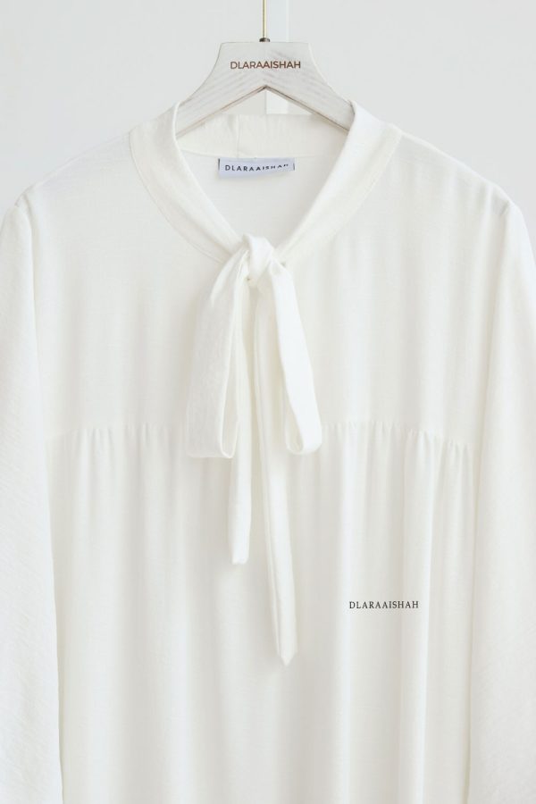 ARMEL.WHITE.2