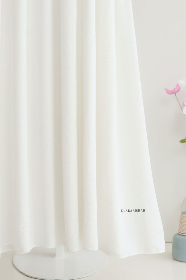 ARMEL.WHITE.3