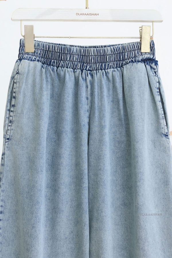 VERA.LIGHTBLUE.1