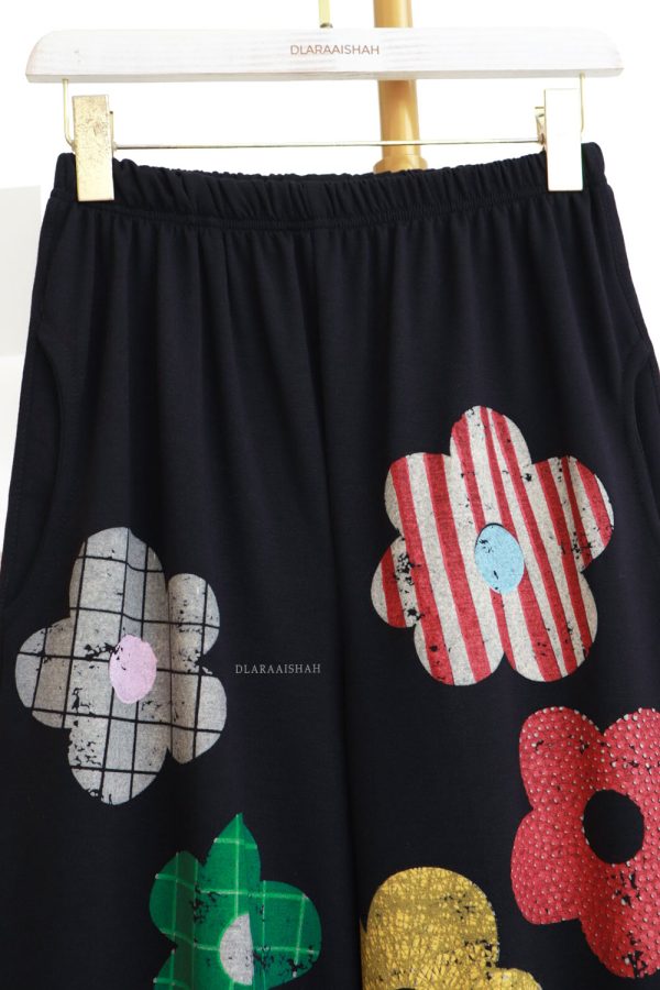 LEXIEPANTS.FLOWERBLACK.1