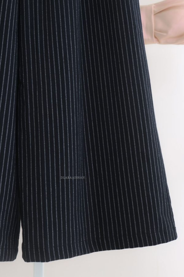 MAVELLA.BLACK.2