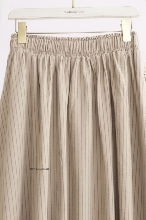 LIORASKIRT.BEIGE.1