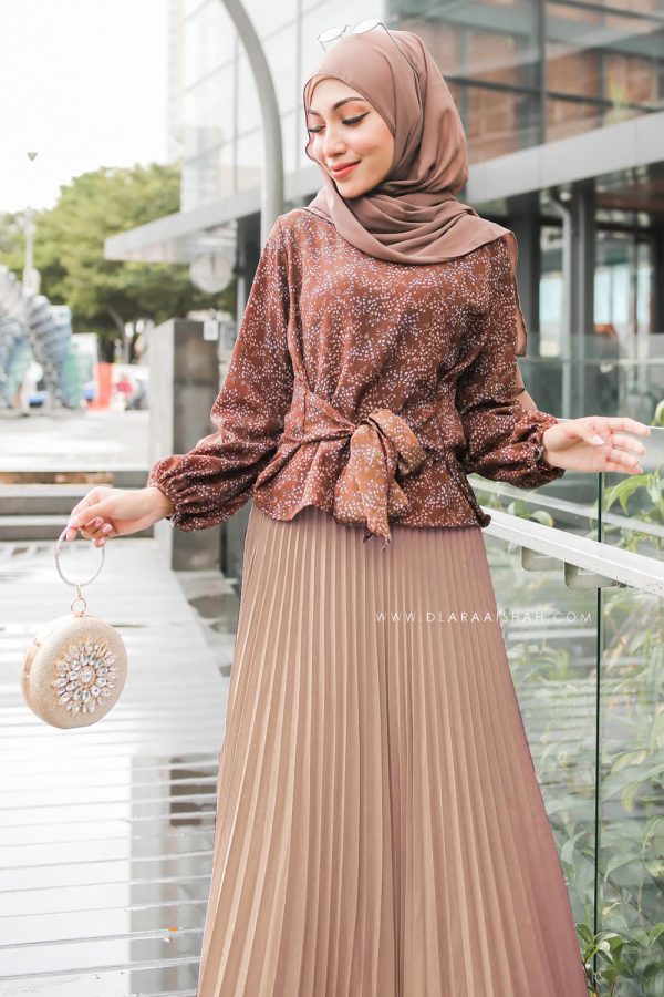 PLEATED SKIRT - MOCHA