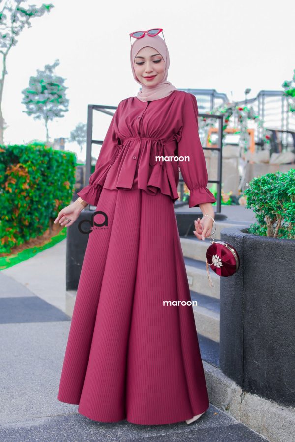 LAMIA BLOUSE WITH CHLEO SKIRT LAMIA BLOUSE WITH CHLEO SKIRT