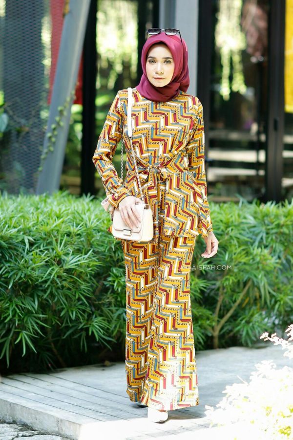 MEGHAN SUIT - MUSTARD