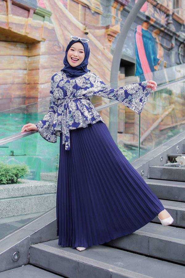 PLEATED SKIRT - NAVY