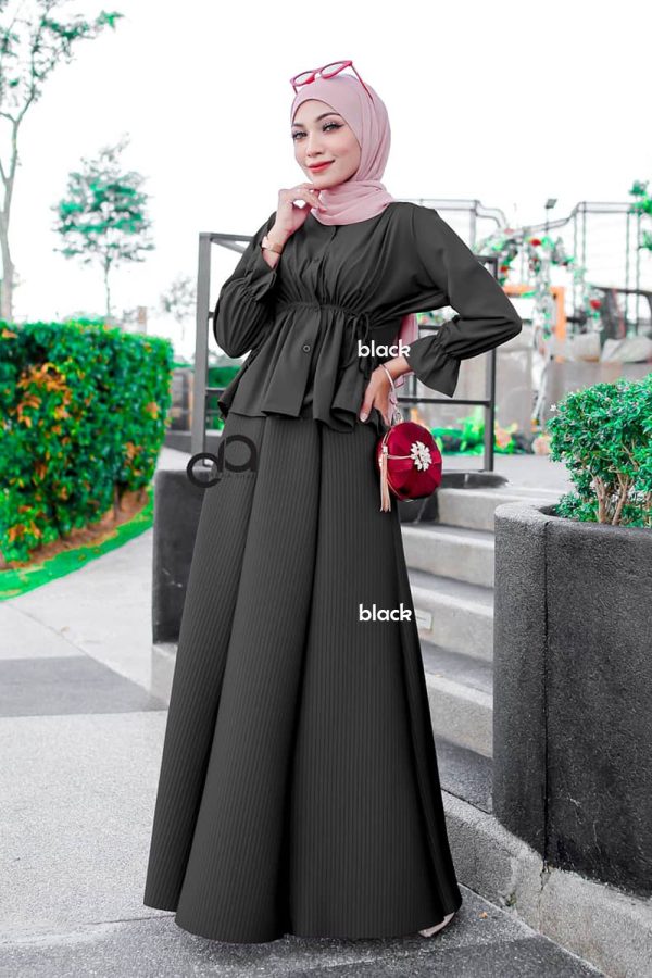 LAMIA BLOUSE WITH CHLEO SKIRT LAMIA BLOUSE WITH CHLEO SKIRT