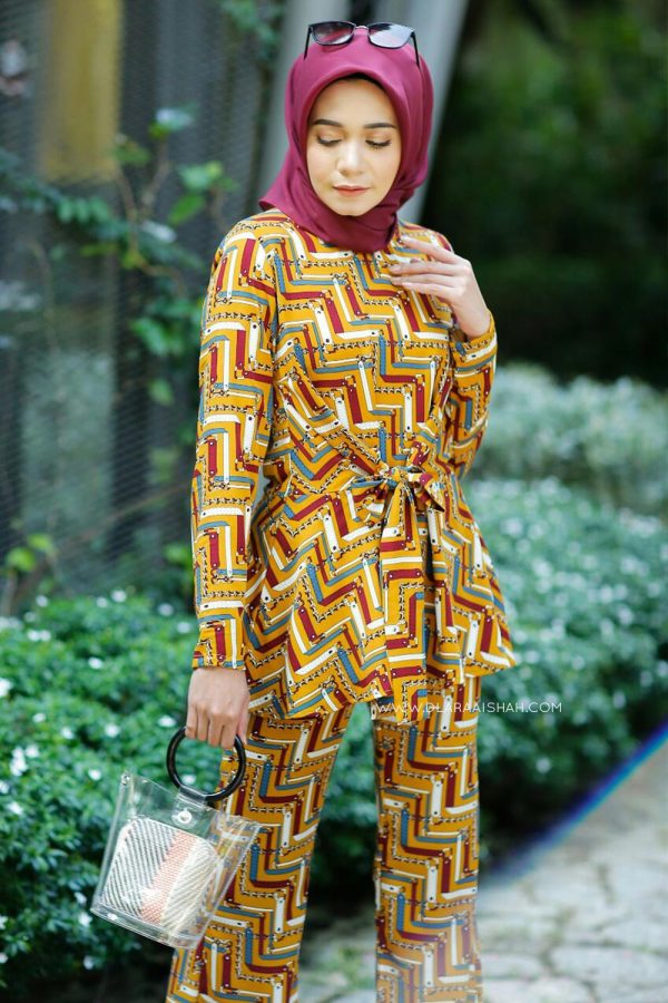 MEGHAN SUIT - MUSTARD