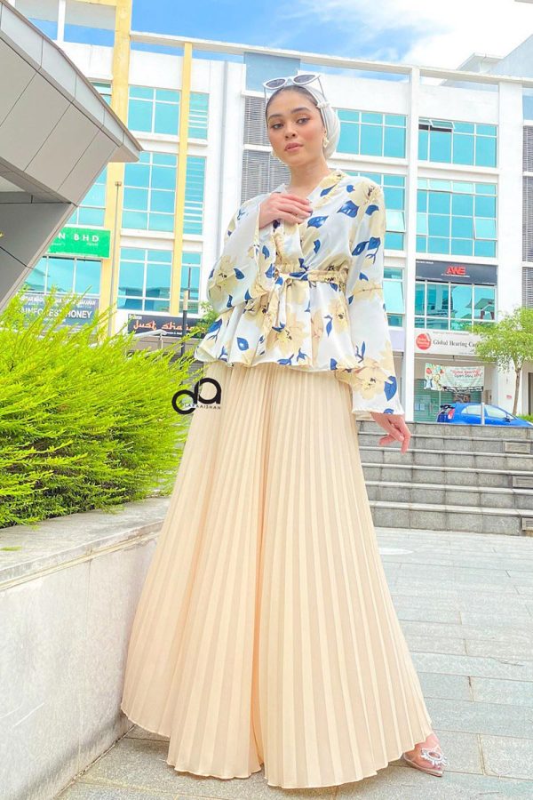 PLEATED SKIRT - CREAM
